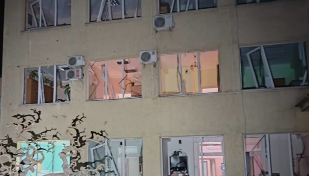 Атака дронів: на Одещині пошкоджені адмінбудівлі та будинки, горів заповідник