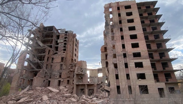 Загарбники за добу здійснили 1400 обстрілів Донеччини