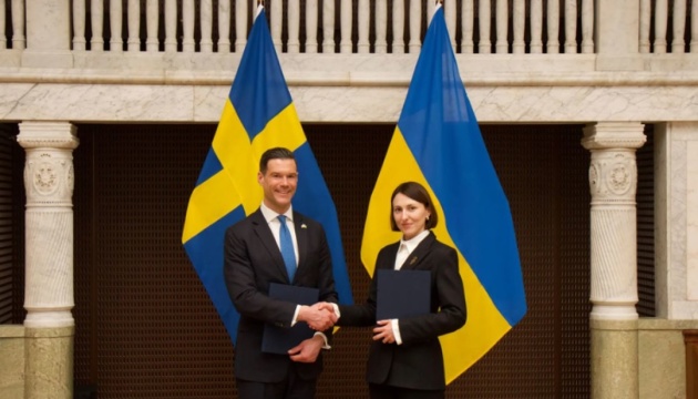 Україна та Швеція підписали декларацію про відкриття Центру єдності українців у Стокгольмі