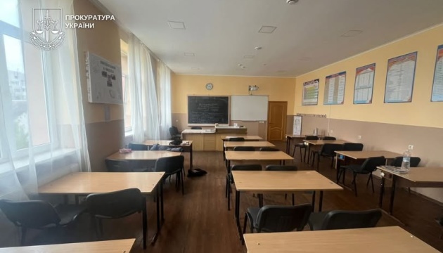 Стрілянина у школі на Закарпатті: 15-річному юнаку оголосили підозру