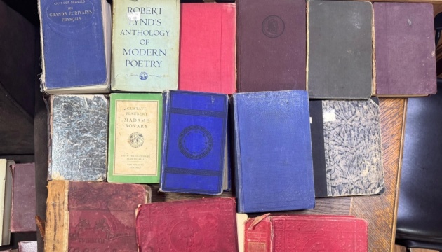 На Закарпатті митники запобігли незаконному вивезенню колекційних старовинних видань до ЄС