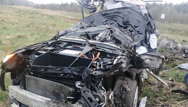 На Волині легковик упав на швидкості у кювет, двоє загиблих
