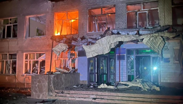 У Чернігові через атаку дронів загинув підліток, четверо постраждалих