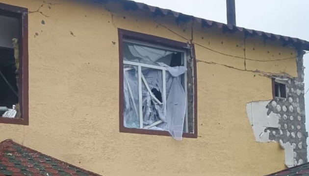 Військові РФ обстріляли Ізюм із РСЗВ, троє поранених