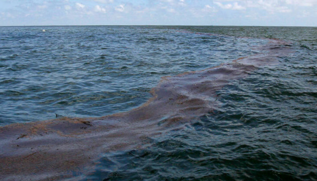 Selon l’Ukraine, la marée noire en mer Noire résulterait de l’usage incontrôlé par la Russie de sa flotte technique