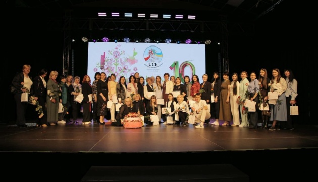 У Варшаві українська школа «Материнка» відсвяткувала 10-річчя