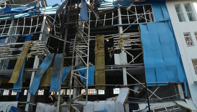 У Сумах через нічну атаку безпілотників пошкоджений легкоатлетичний манеж