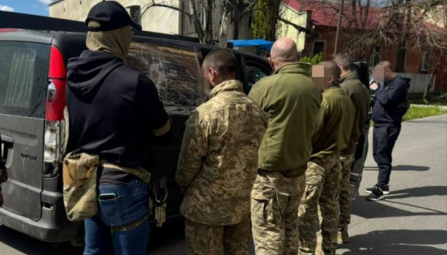 Скандал з працівниками Одеського ТЦК|Арешт патрульних у справі теракту в Києві|Похолодання в Україні