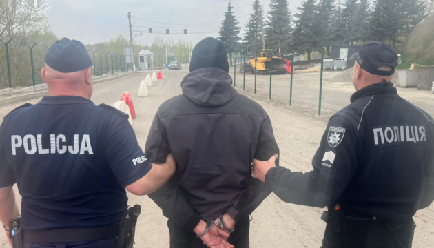 З Польщі екстрадували підозрюваного у крадіжках навігаційного обладнання з агротехніки