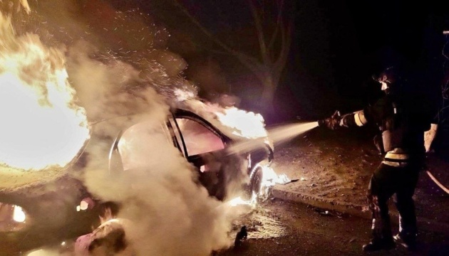 Ворог дронами та артилерією атакував Дніпро та два райони області, є пошкодження