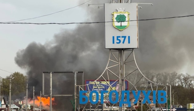 Мер Богодухова спростував фейк про втечу влади з міста