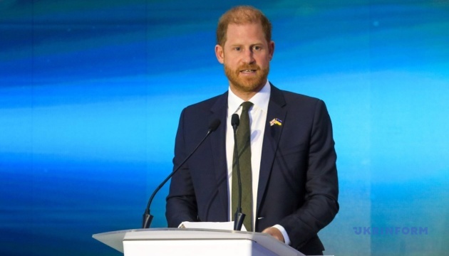 ハリー英王子、ウクライナを訪問