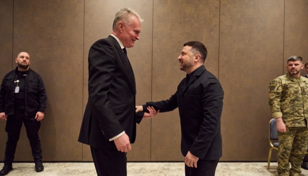 Drone Deal: Зеленський і Науседа обговорили розвиток оборонної співпраці