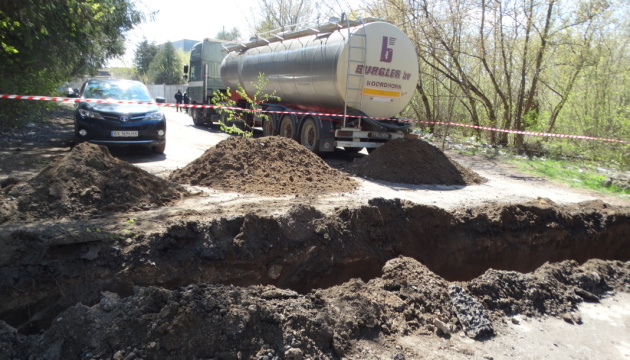У Летичеві через діяльність підприємства питна вода стала непридатною для вживання