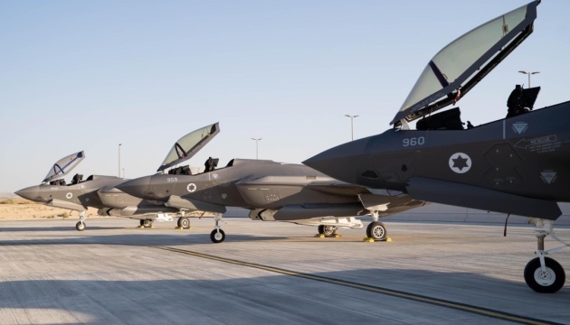 İsrail, Hezbollah saldırısına yanıt olarak Lübnan'a hava saldırıları düzenliyor