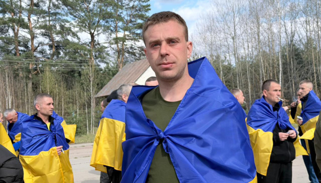 Zelensky: 193 defensores regresan a Ucrania del cautiverio ruso