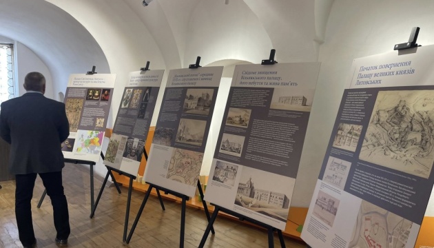 У Мукачево в замку «Паланок» відкрили виставку про історичне єднання Литви та України