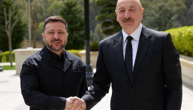 Zelensky meets Aliyev in Azerbaijan