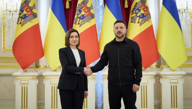 Zelensky, Sandu discuss security, EU integration, economic cooperation 
