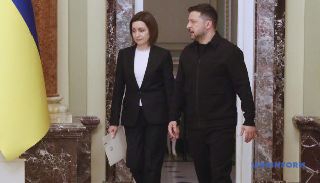 Volodymyr Zelensky et Maia Sandu discutent de sécurité, de l'UE et de coopération économique