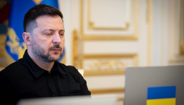 Zelensky submits bills to parliament on extending martial law and mobilization