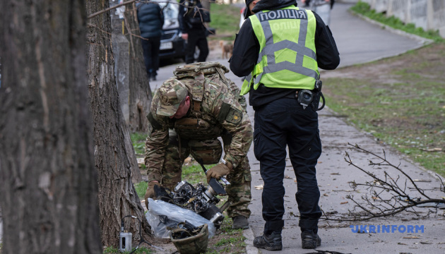 Наслідки обстрілу РФ у Шевченківському районі Києва / Фото: Данило Антонюк, Укрінформ