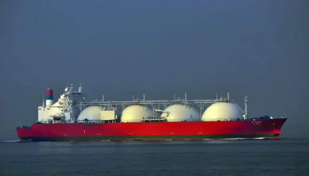 Росія розширила свій тіньовий флот для перевезення СПГ з підсанкційного проєкту в Арктиці