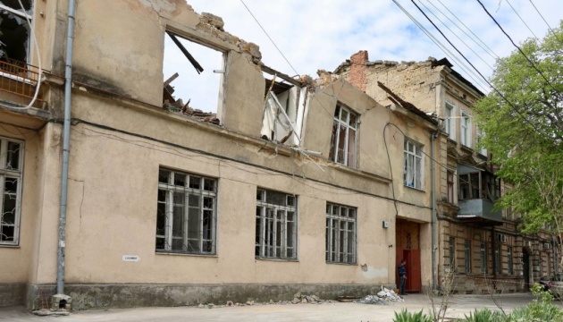 У Приморському районі Одеси через нічну атаку РФ пошкоджені 22 будівлі