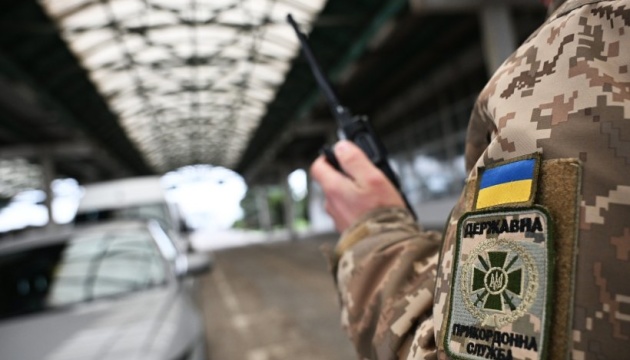 На кордоні з Польщею до літа обмежуватимуть проїзд через пункт пропуску «Медика - Шегині»
