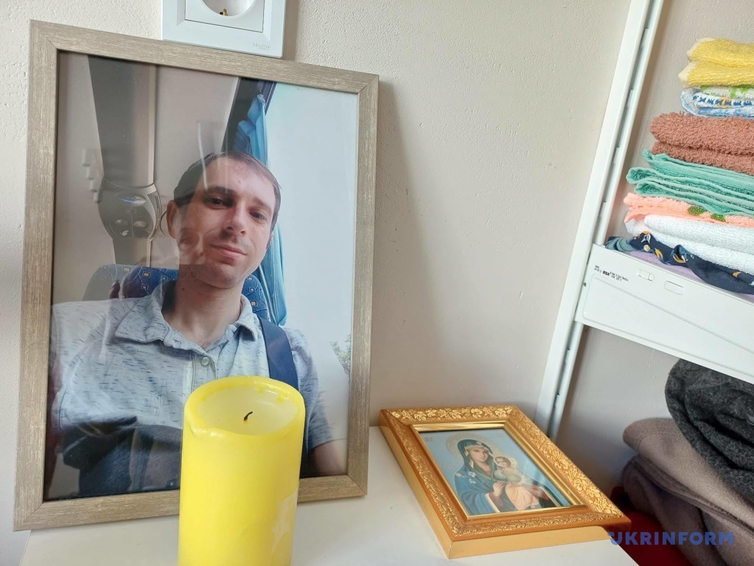 Дмитро, син Валентини Миколаївни