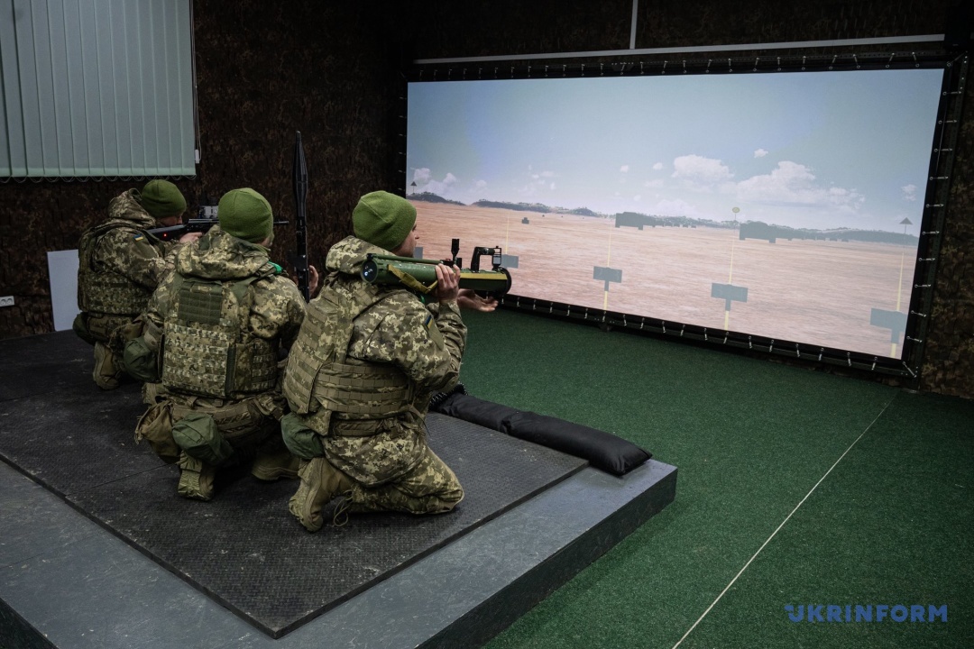 На вогневому рубежі у цифровому тирі. 