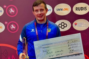 Володимир Яременко, головний тренер жіночої збірної України з вільної боротьби