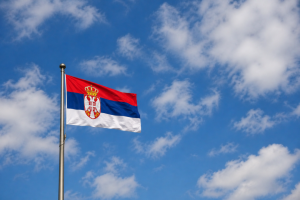 ЄС «заморозив» фінансування Сербії через суперечливі судові реформи