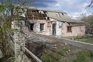 Росіяни за добу 14 разів ударили по Донеччині, поранена людина