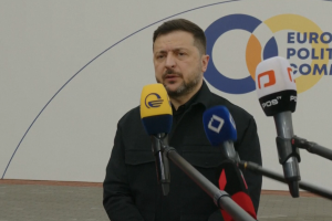 Zelensky llega a la reunión de la Comunidad Política Europea 