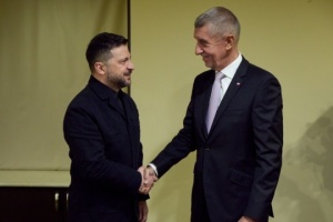 ゼレンシキー宇大統領、チェコ首相と二国間関係やウクライナのＥＵ加盟問題について協議