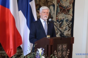 Уряд Чехії поки не дав згоду на участь президента в саміті НАТО
