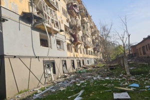 Guerre en Ukraine : six civils tués et quatorze autres blessés dans des bombardements russes sur la région de Donetsk 