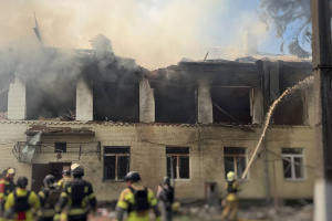 У Сумах два російські дрони влучили в дитсадок