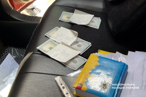 В Одесі затримали офіцера морського вишу, який вимагав гроші у студентів