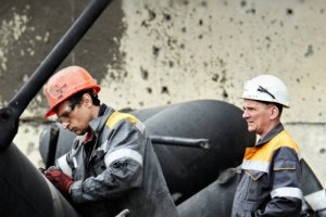 Уряд виділив ще ₴242 мільйони на доплати працівникам ремонтно-відновлювальних бригад