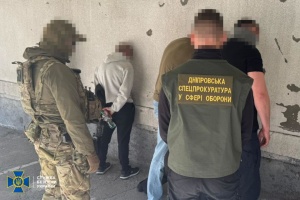 Вимагав у ветерана хабар за зняття з обліку: у Дніпрі затримали працівника ТЦК