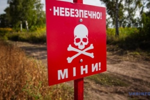 Russian forces using heavy hexacopters to mine roads on Sloviansk front 