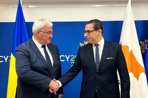 Сибіга запросив кіпрського колегу відвідати Київ найближчим часом