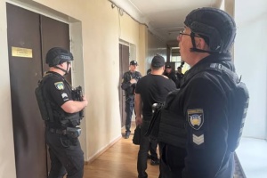 У Світловодській міськраді на Кіровоградщині заступник мера вчинив стрілянину, є постраждалі