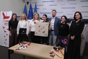 Проєкт «Знаки ідентичності» вирушає у світовий тур