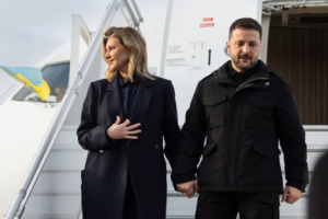 Zelensky and First Lady arrive in Romania