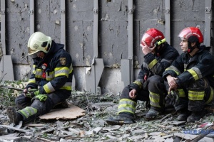 У Києві завершили пошуково-рятувальну операцію після удару РФ - загинули 24 людини, 48 травмованих