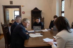 Зеленський поговорив з Вучичем: Розраховуємо на відновлення переговорів про зону вільної торгівлі 
