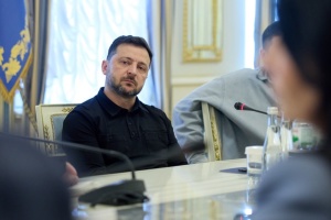 Зеленський обговорив із фракцією більшості порядок денний Ради та євроінтеграцію